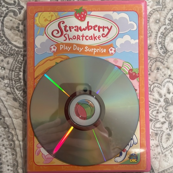 Strawberry shortcake, DVD bundles   ,, DVD ‼️FREE if you add to… - Picture 6 of 8